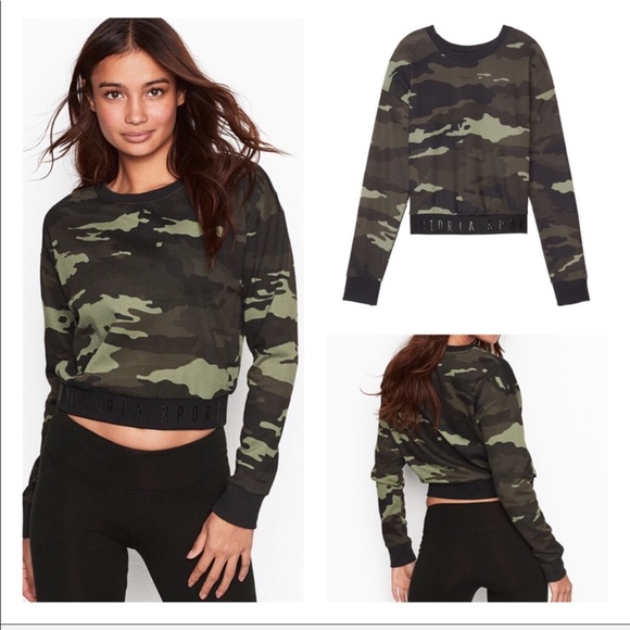 Victoria Sport Camo crop top & high waist jogger - Picture 2 of 3